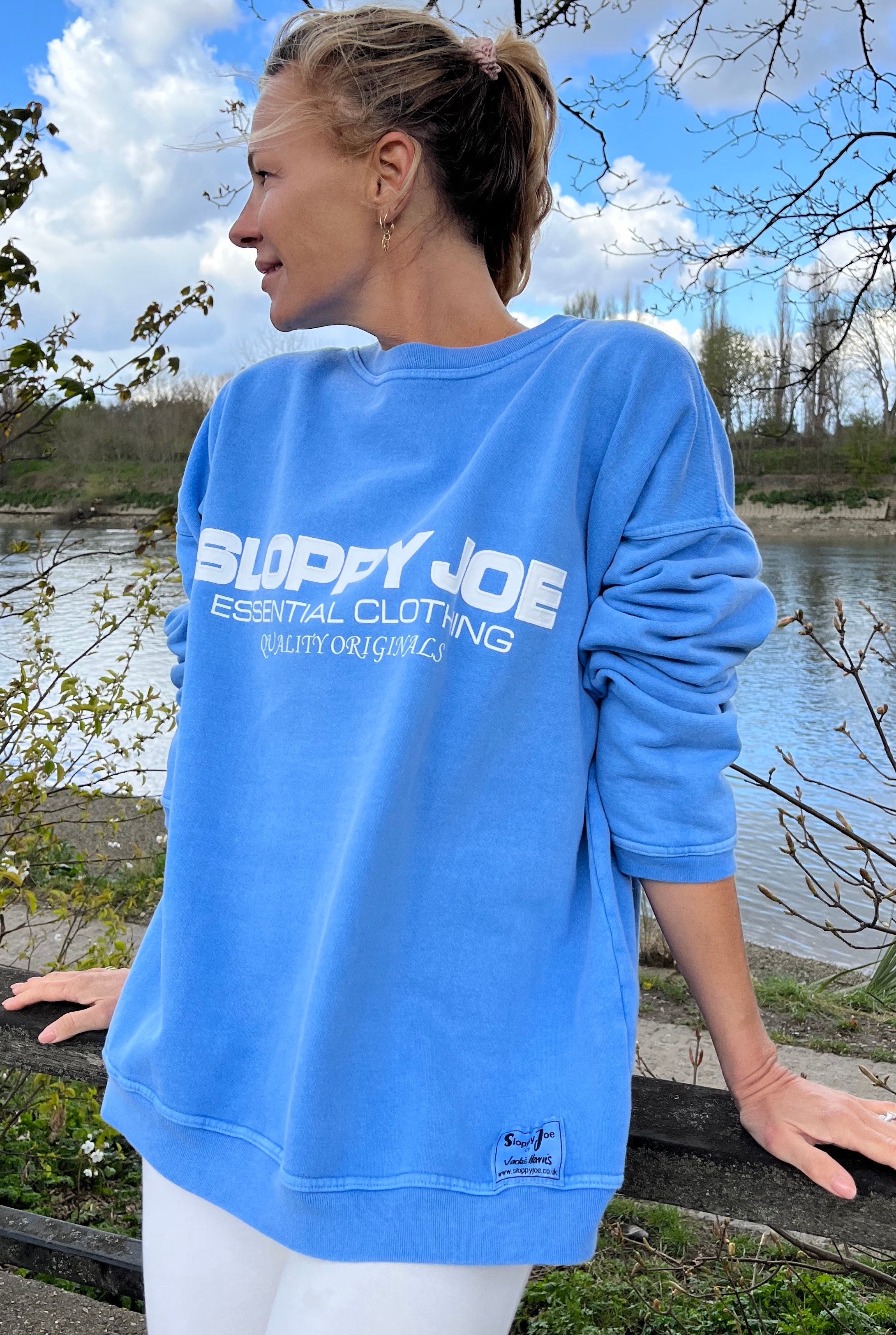 05 CLASSIC SQUARE SWEATSHIRT - Diana Blue - Image 4