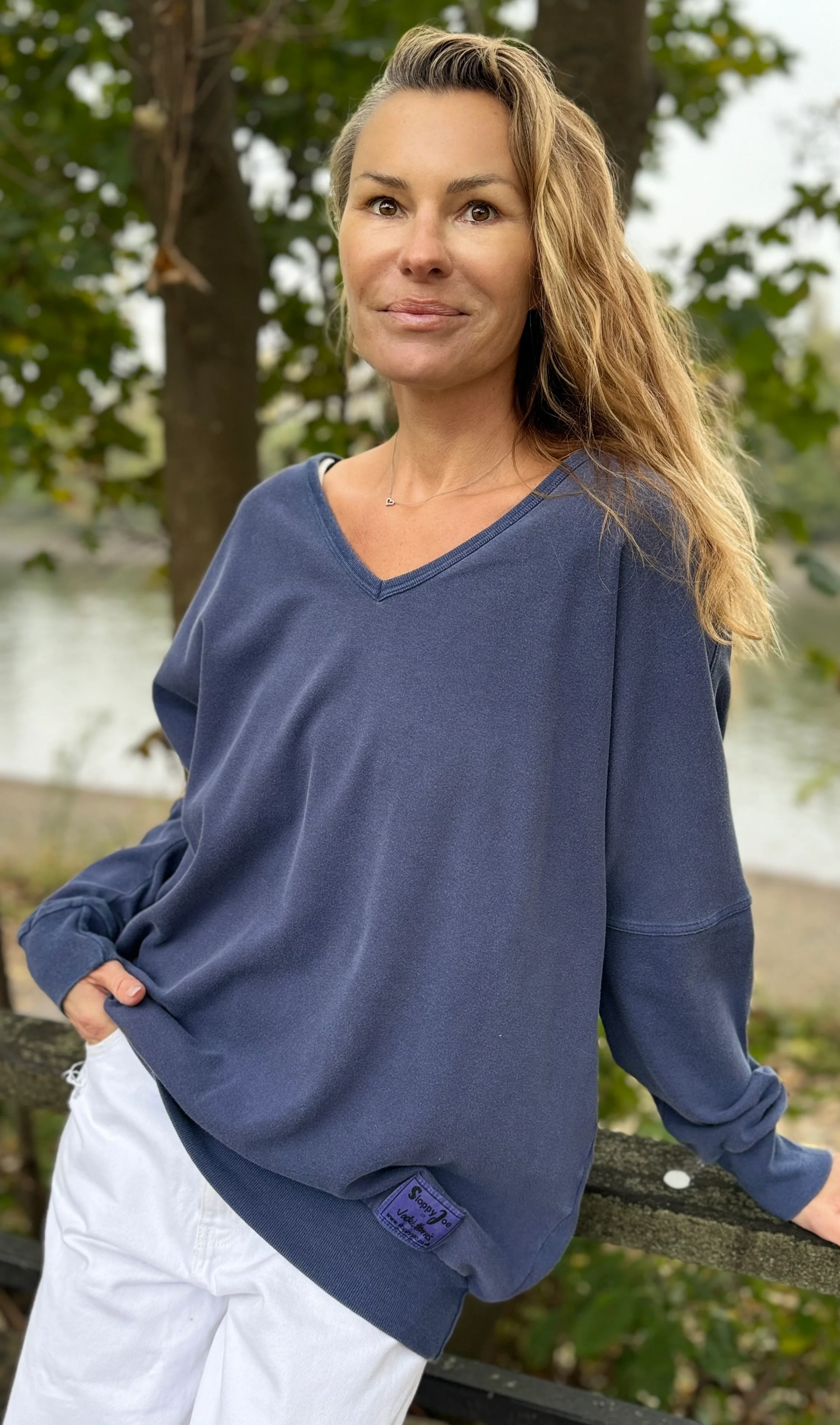 Raglan V Neck - Navy - Image 3